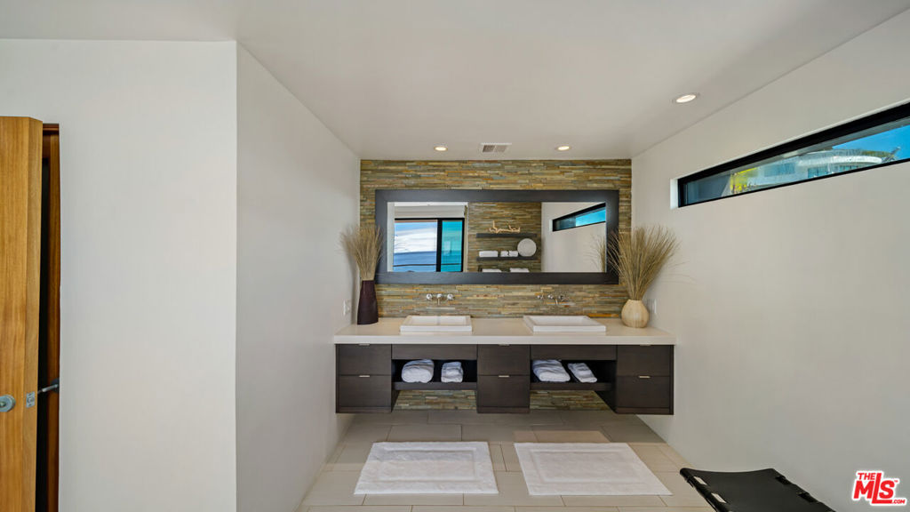 25250 Malibu Road Property Photo 42