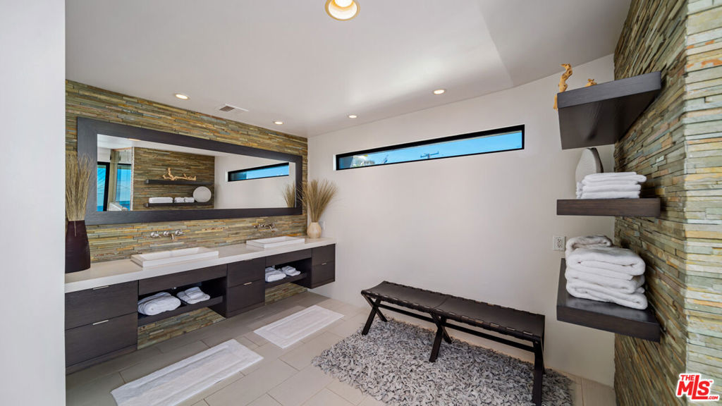 25250 Malibu Road Property Photo 43