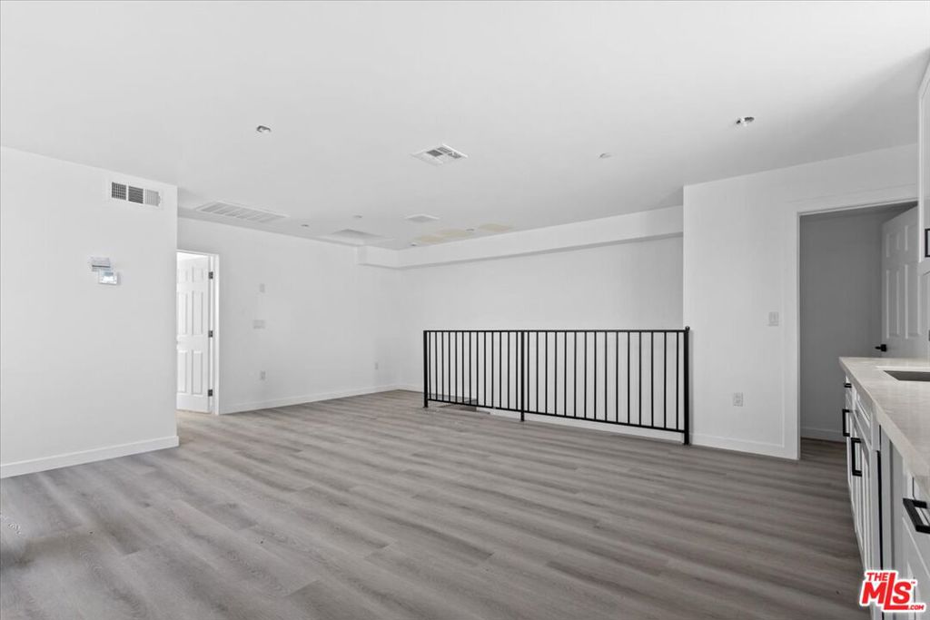 850 W Gage Avenue Property Photo 25