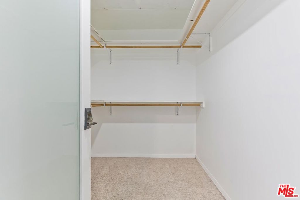 225 S Hamilton Drive 106 Property Photo 26