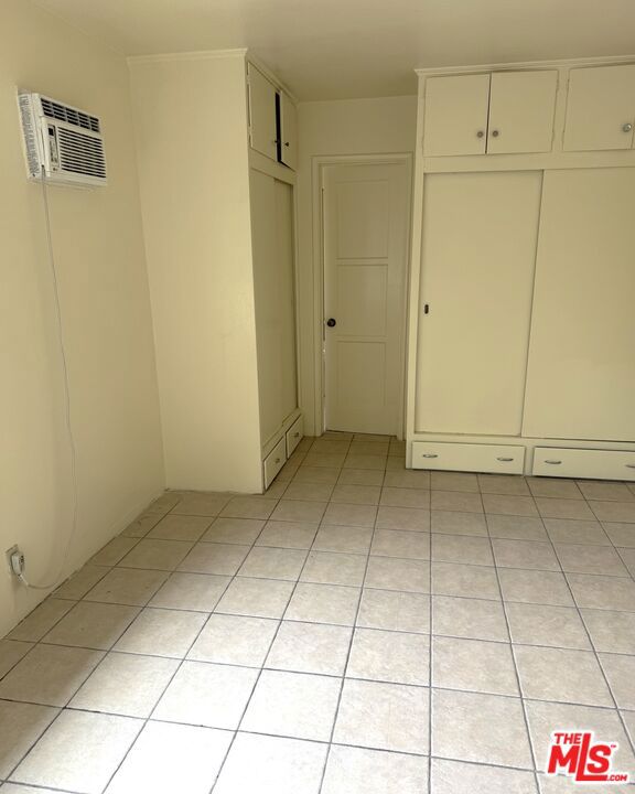 1340 E Broadway C Property Photo 12