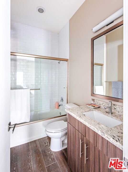 1882 Lucretia Avenue Property Photo 35