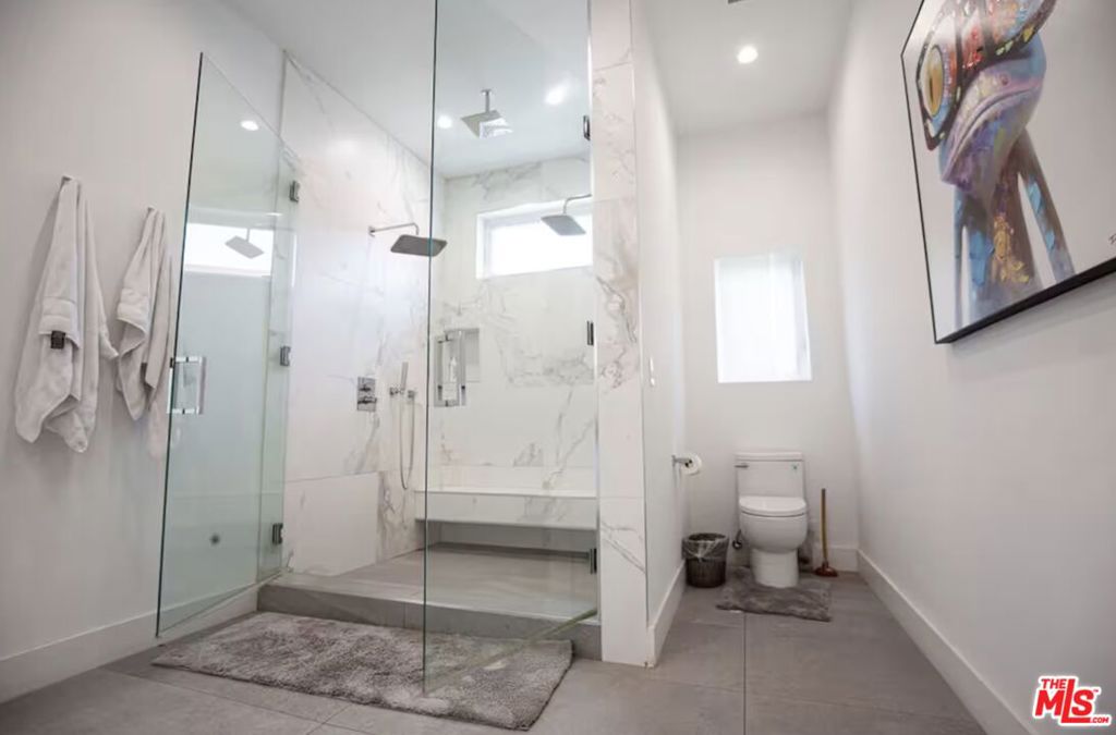 1420 Stearns Drive Property Photo 6