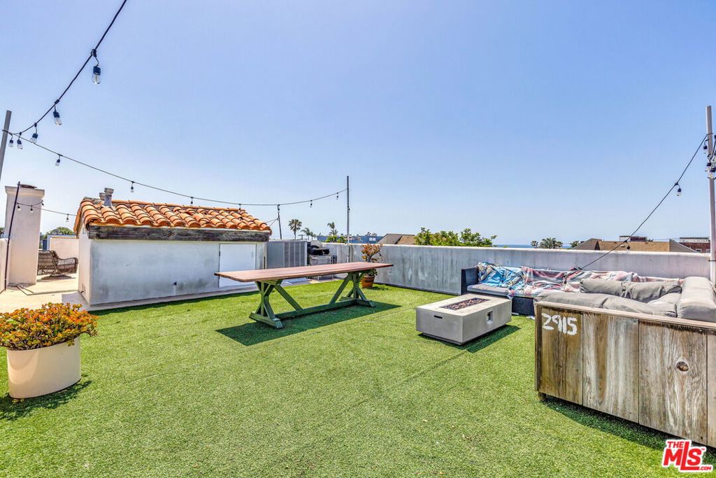 111 Paloma Avenue Property Photo 12