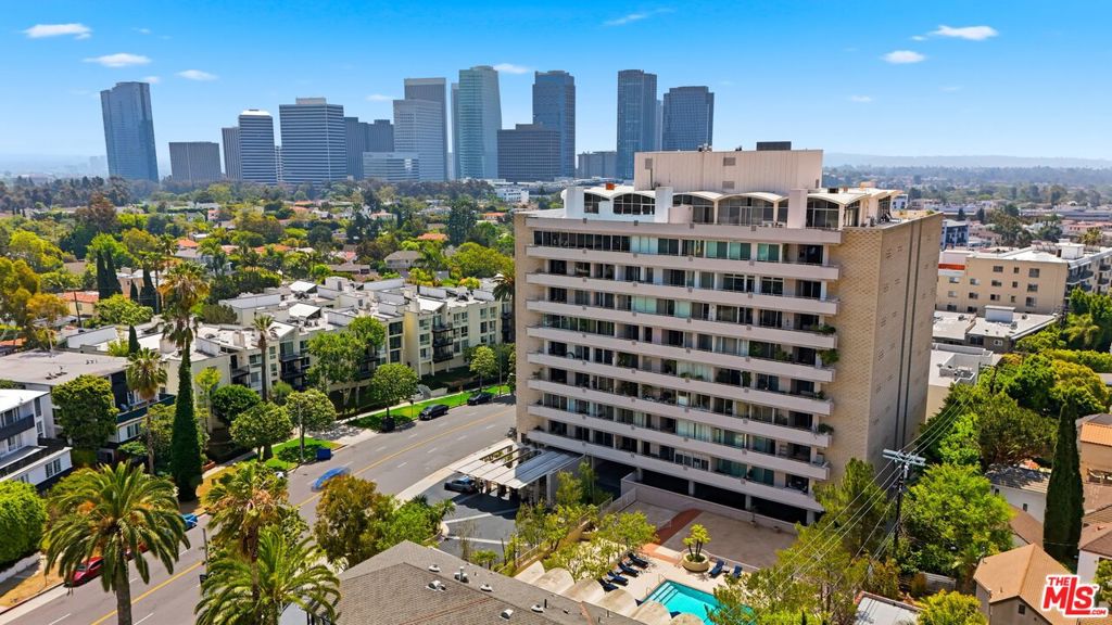 1333 S Beverly Glen Boulevard 902 Property Photo 22