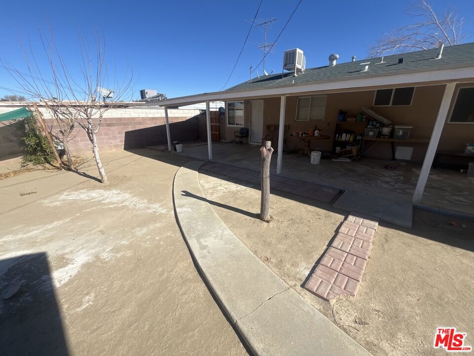 38457 Sumac Avenue Property Photo 14