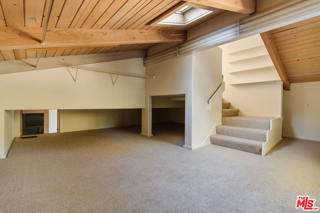229 Muerdago Road Property Photo 31
