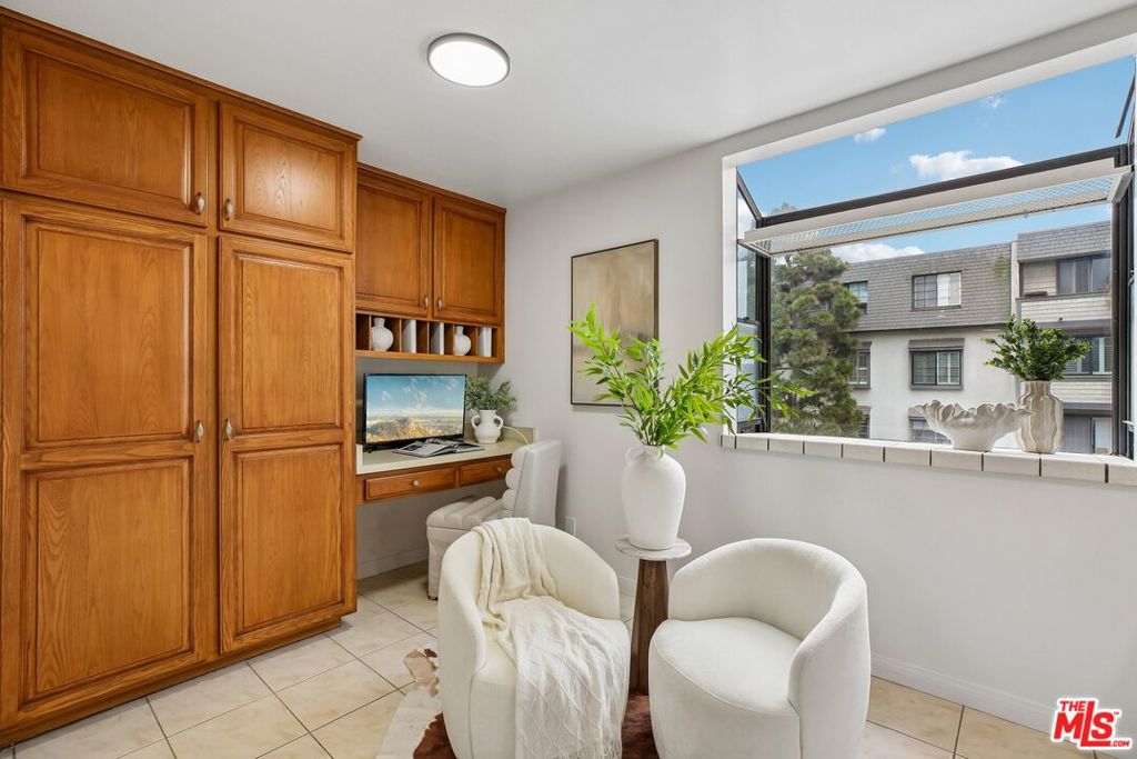311 Bora Bora Way 3204 Property Photo 4