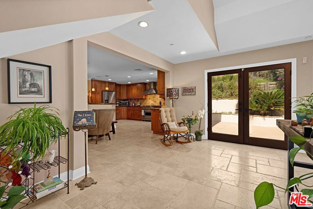 3645 Longview Valley Road Property Photo 8