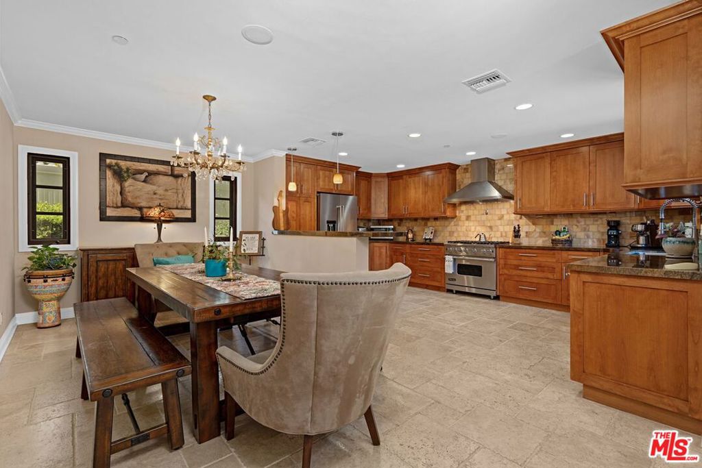 3645 Longview Valley Road Property Photo 9