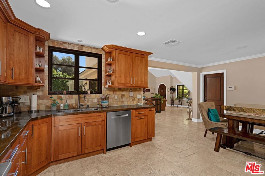 3645 Longview Valley Road Property Photo 11