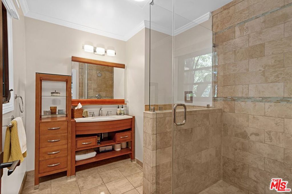 3645 Longview Valley Road Property Photo 14