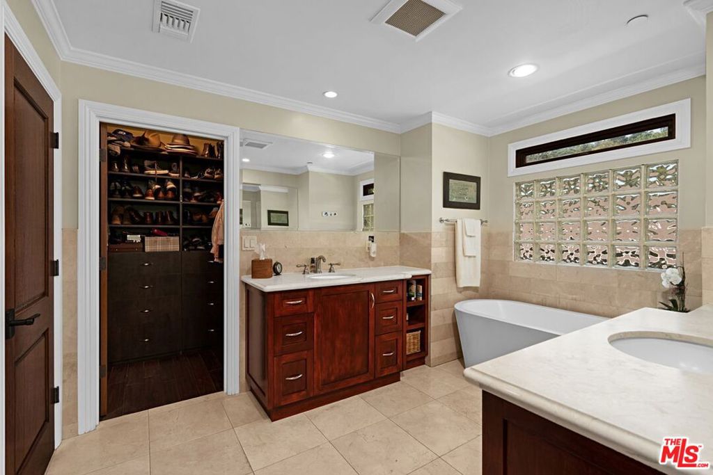 3645 Longview Valley Road Property Photo 21