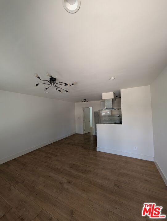 2626 Cloverfield Boulevard 3 Property Photo 1