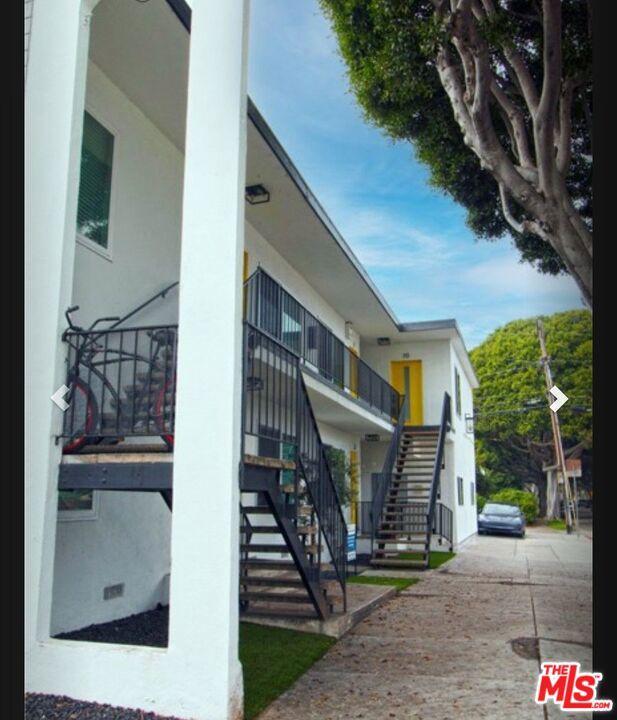 2626 Cloverfield Boulevard 3 Property Photo 12