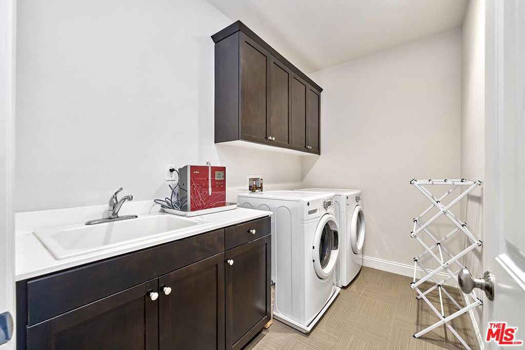 24950 Old Stone Way Property Photo 38
