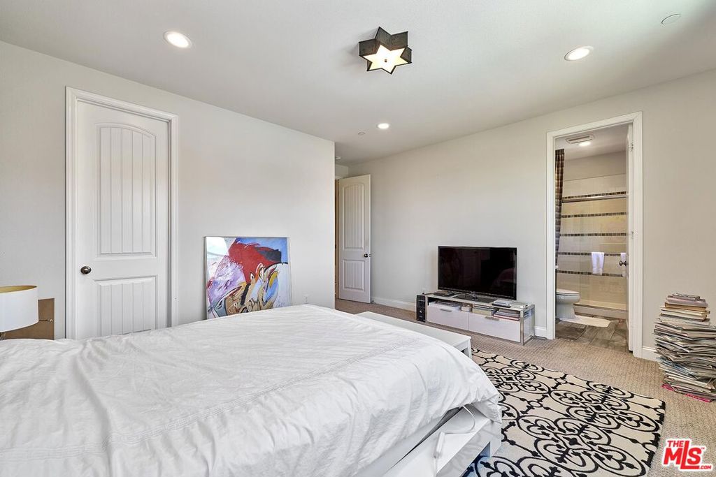 24950 Old Stone Way Property Photo 40