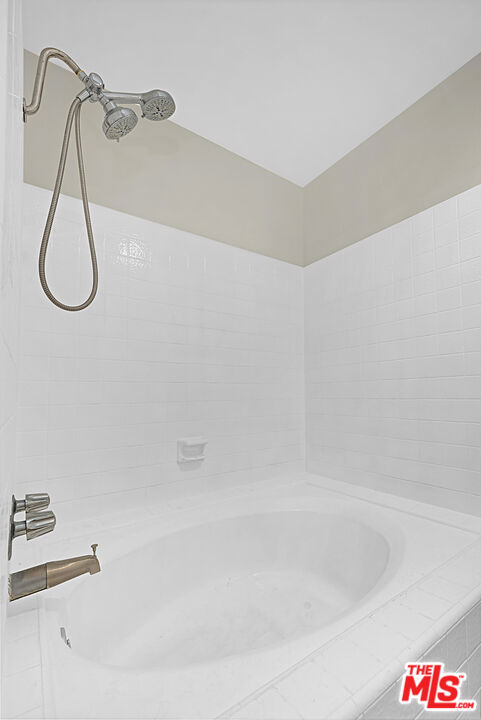 1925 S Beverly Glen Boulevard 40 Property Photo 33