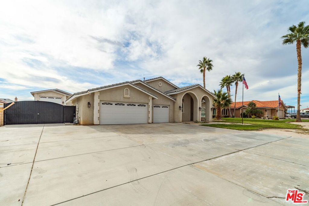 9628 Denhart Avenue Property Photo 3