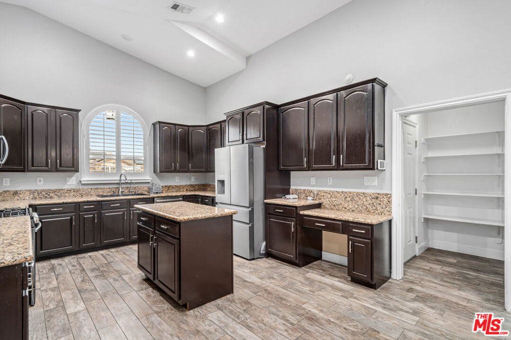9628 Denhart Avenue Property Photo 15