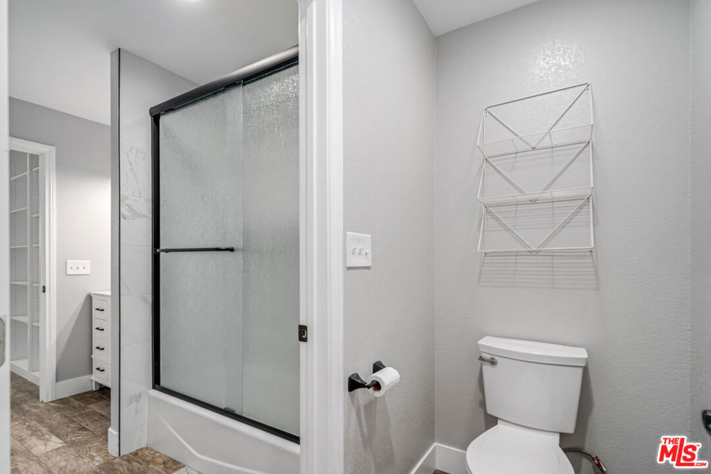 9628 Denhart Avenue Property Photo 27