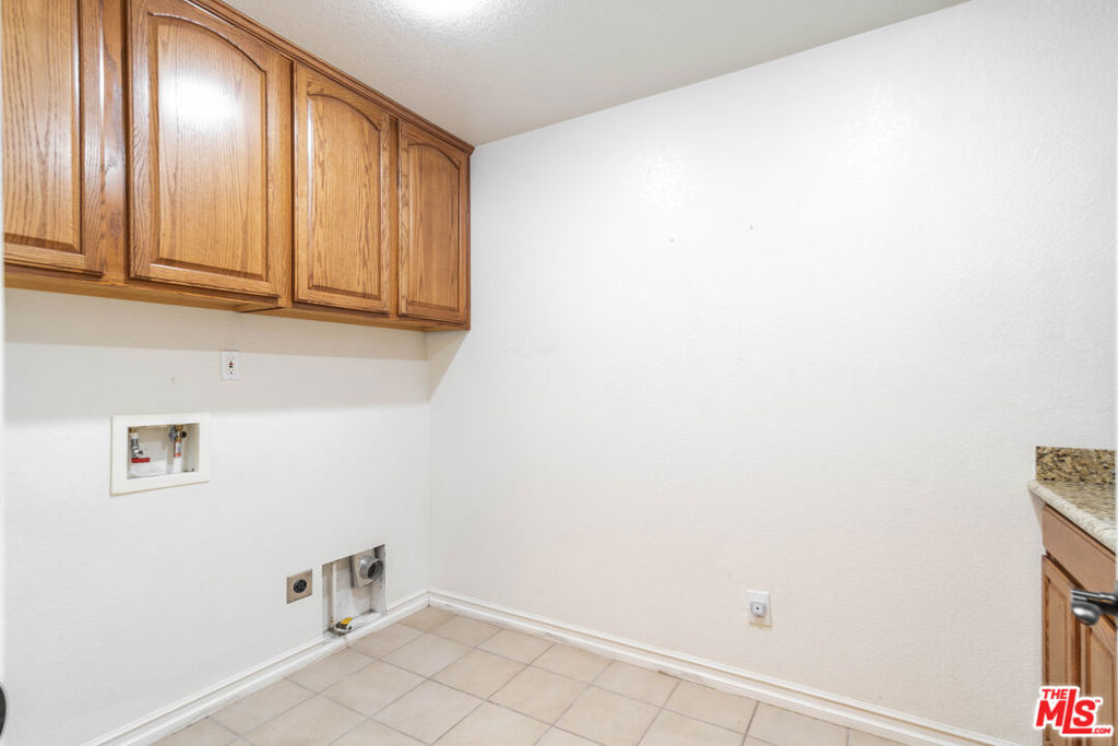 9628 Denhart Avenue Property Photo 32