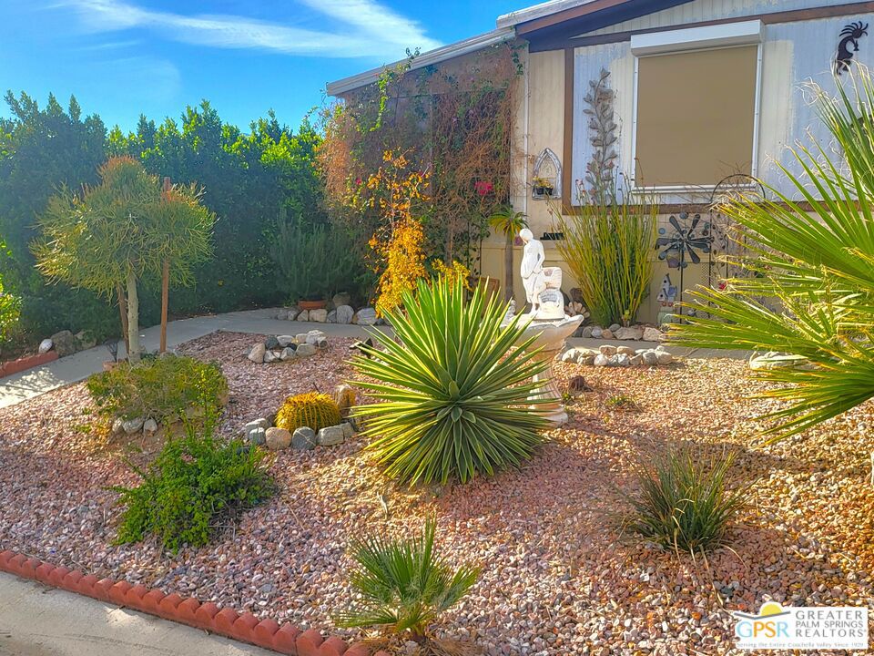 69652 Parkside Drive Property Photo 4