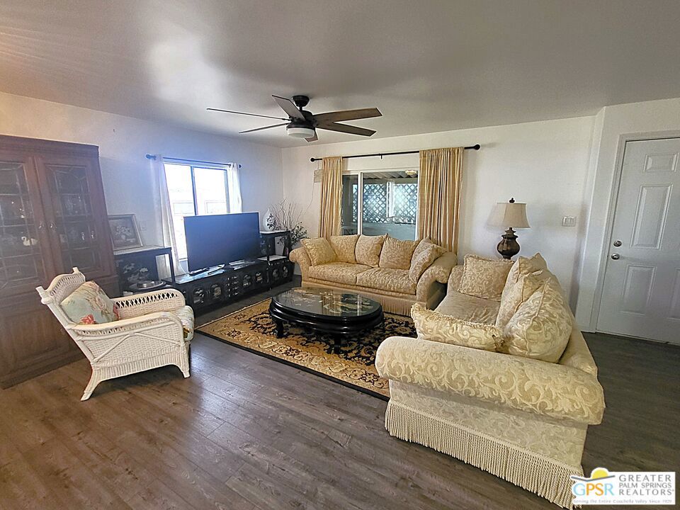 69652 Parkside Drive Property Photo 10