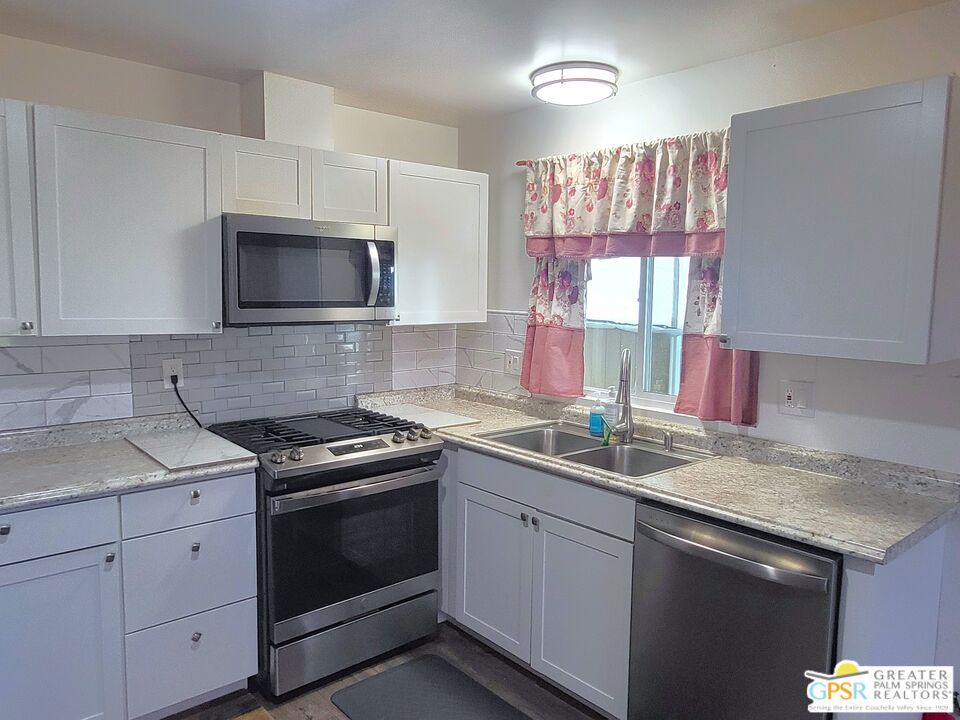69652 Parkside Drive Property Photo 13