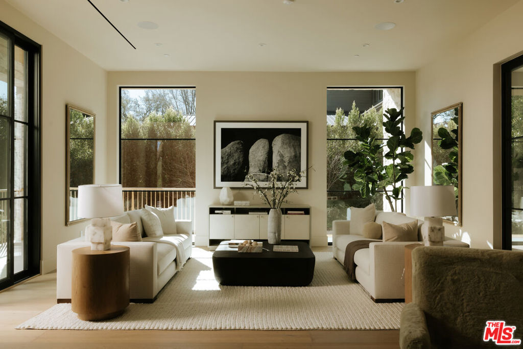 5287 Round Meadow Road Property Photo 11