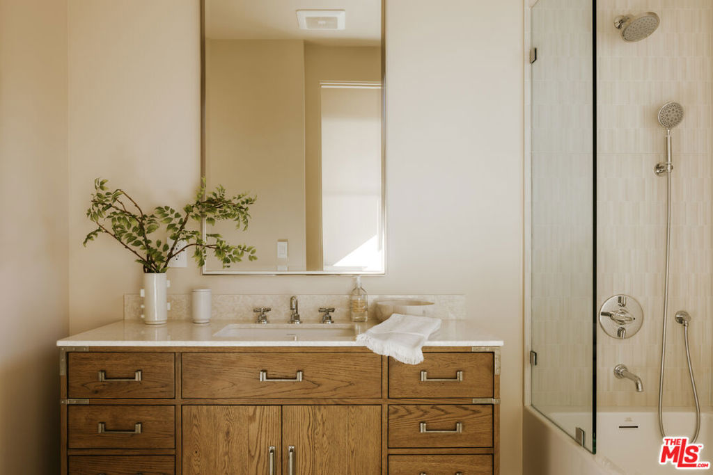 5287 Round Meadow Road Property Photo 25