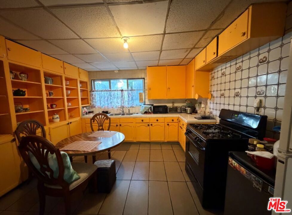 903 N Edgemont Street Property Photo 10