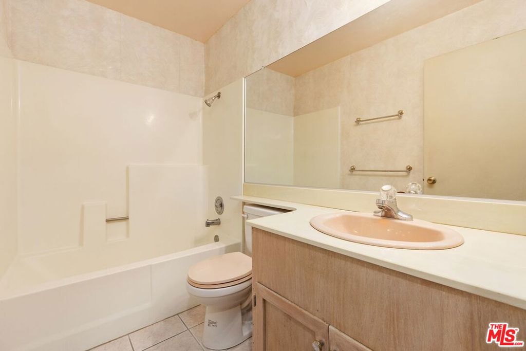 455 Bancroft Property Photo 8