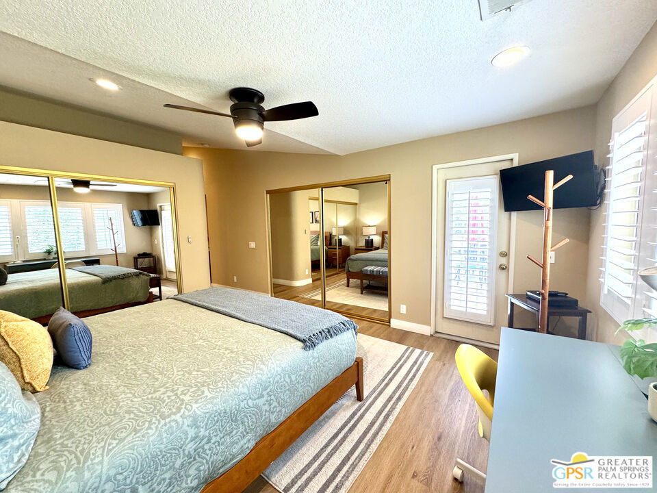 696 Vista Lago Circle Property Photo 12