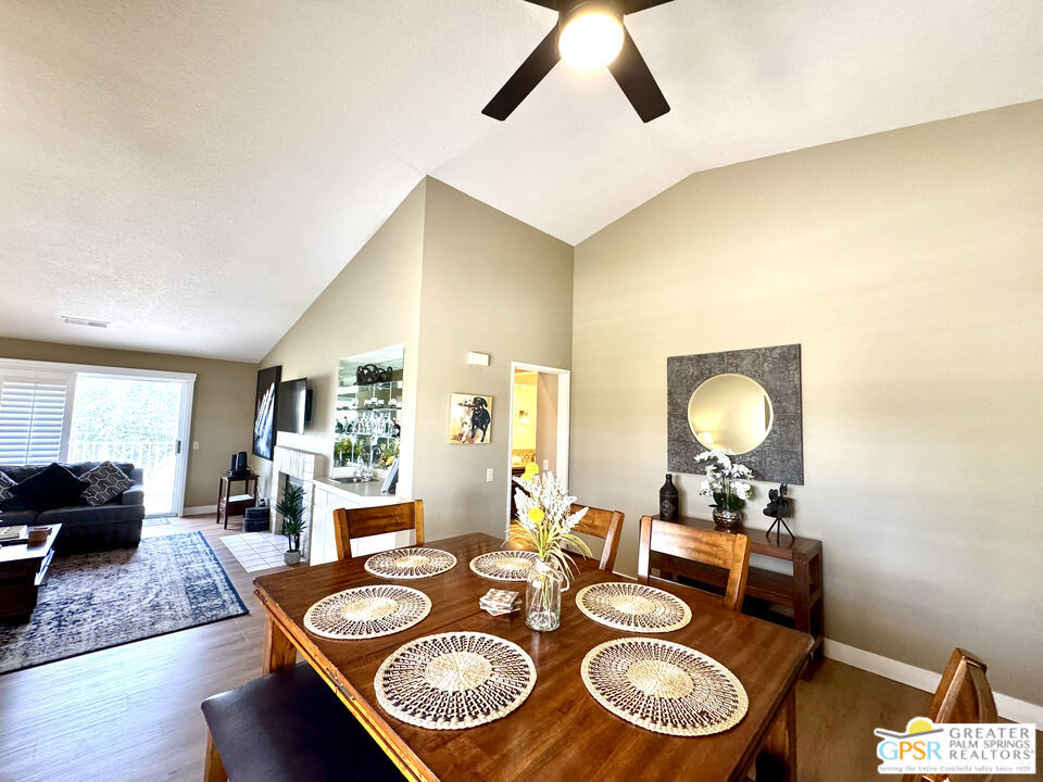 696 Vista Lago Circle Property Photo 23