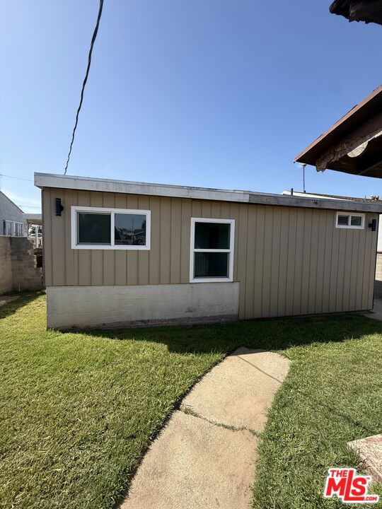 3401 W 110th Street Property Photo 2
