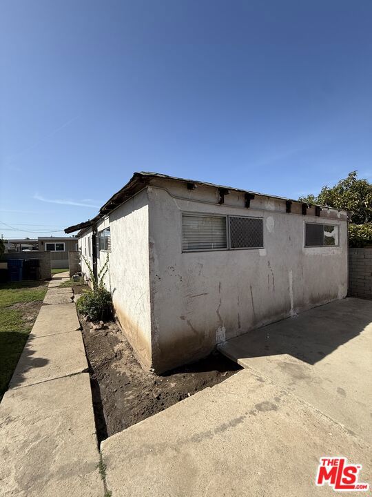 3401 W 110th Street Property Photo 3