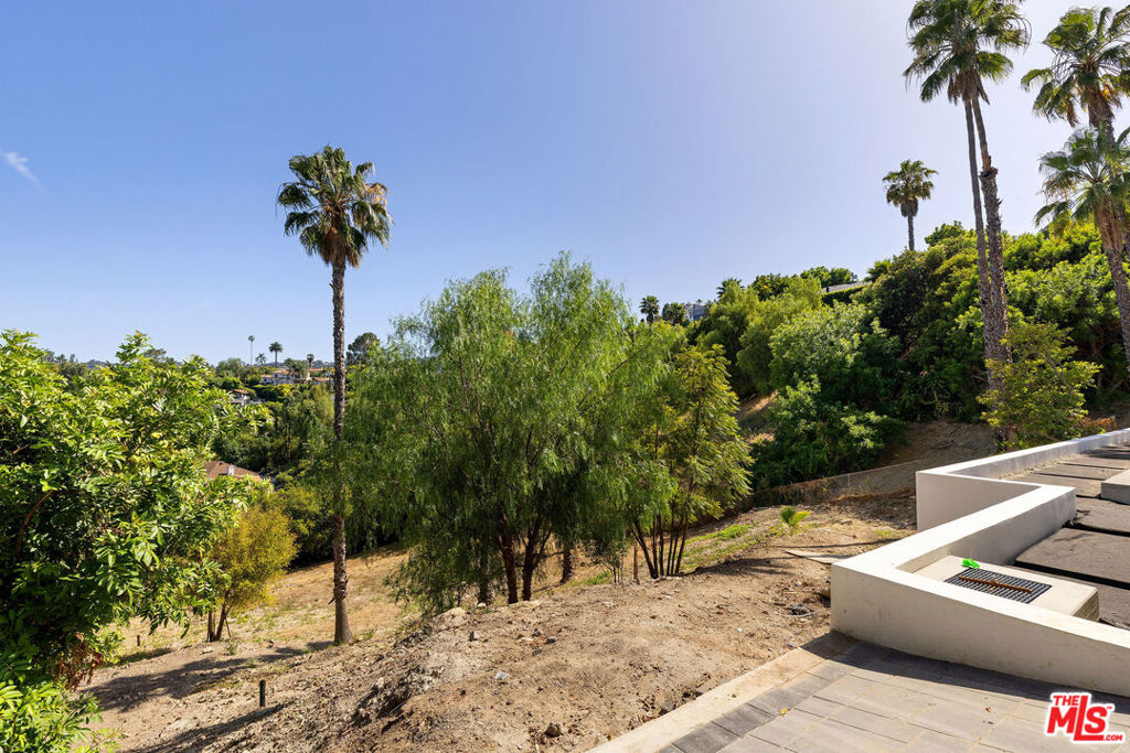 16838 Oak View Drive Property Photo 45