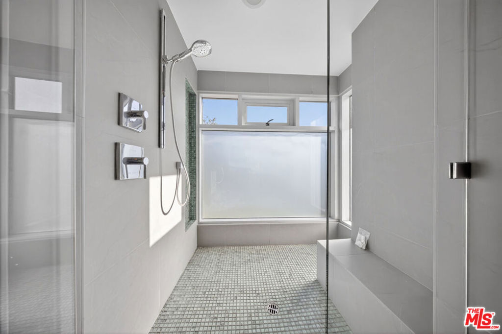 9716 Oak Pass Road Property Photo 26