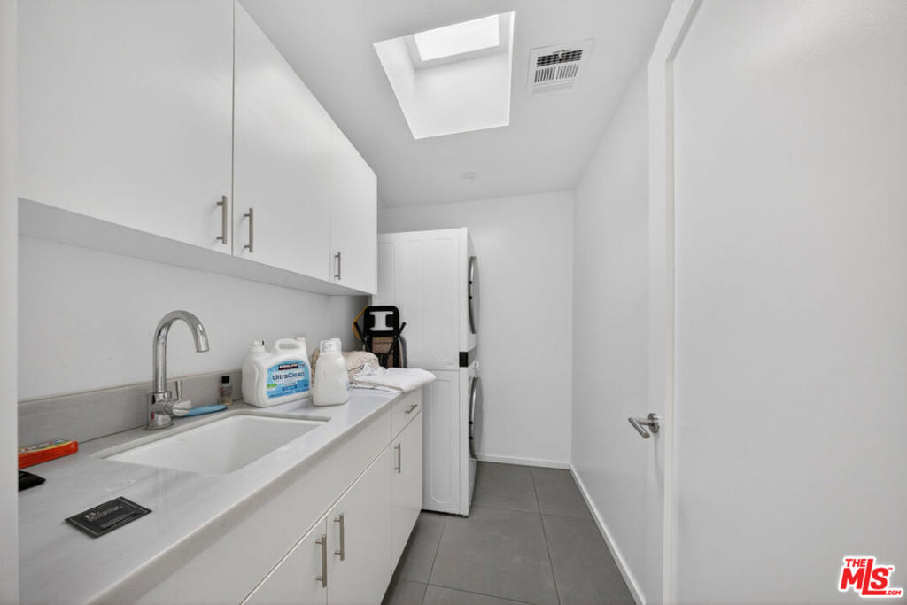 9716 Oak Pass Road Property Photo 30