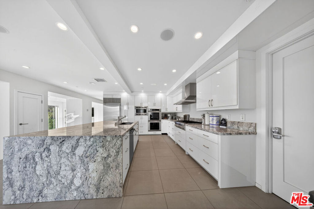 9716 Oak Pass Road Property Photo 39
