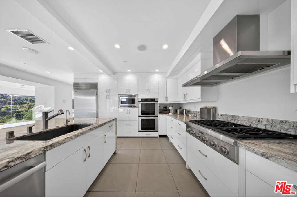 9716 Oak Pass Road Property Photo 40