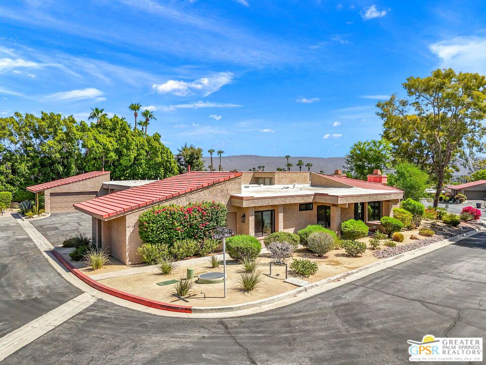 48726 Sageflower Lane Property Photo 9
