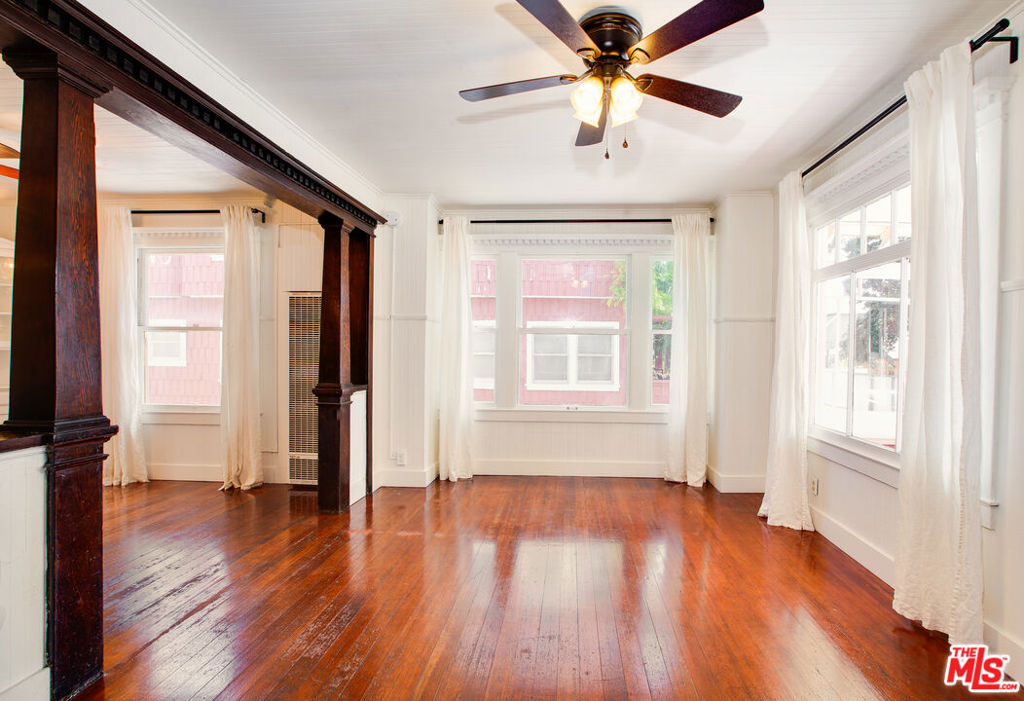 105 Park Place Property Photo 31