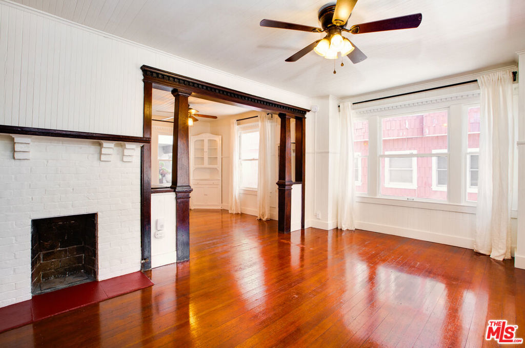 105 Park Place Property Photo 32