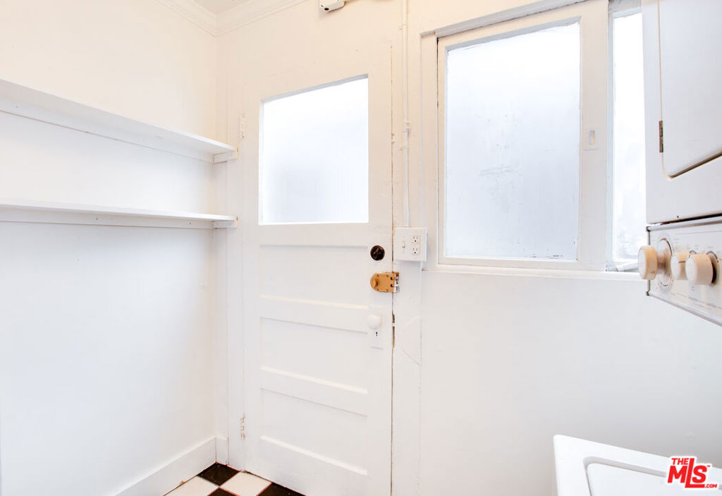 105 Park Place Property Photo 40