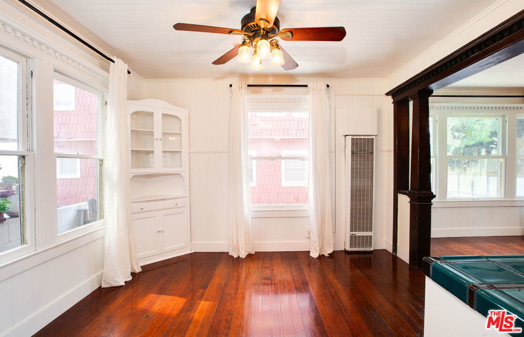 105 Park Place Property Photo 42