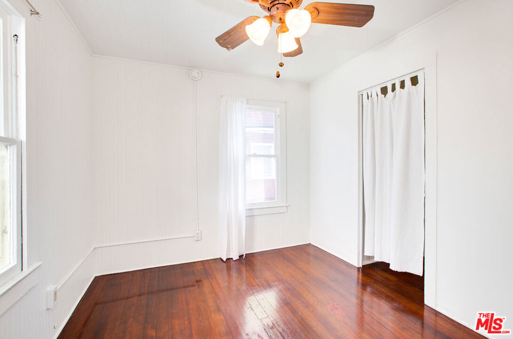 105 Park Place Property Photo 47