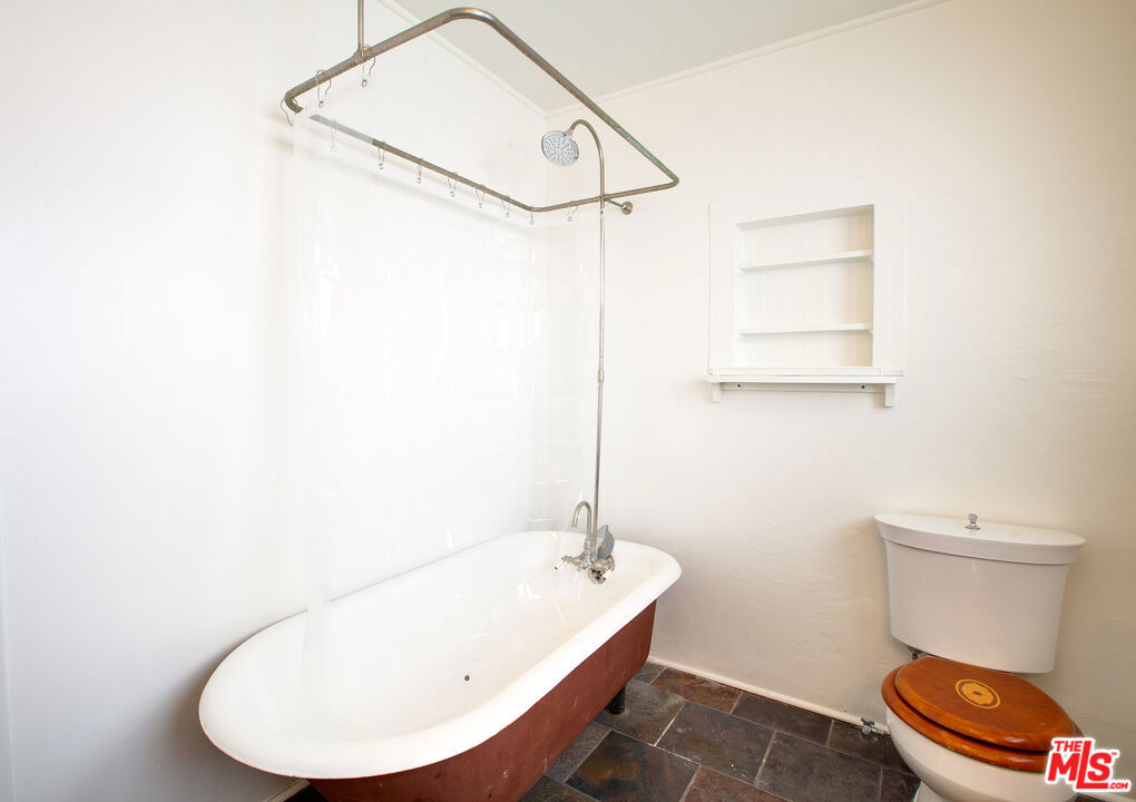 105 Park Place Property Photo 49