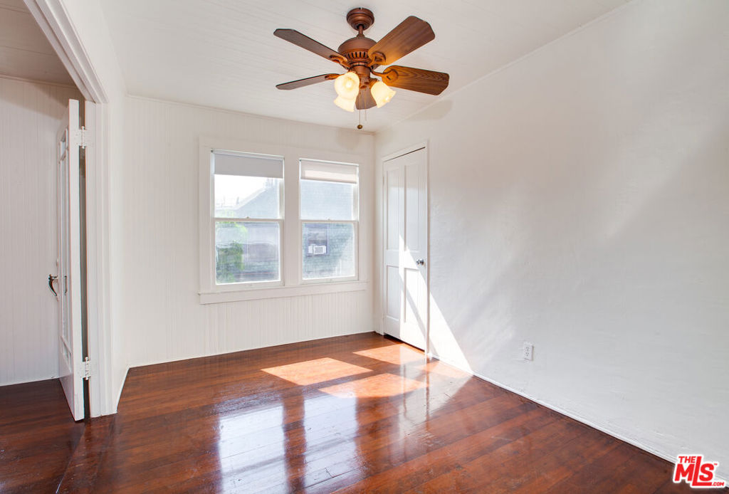 105 Park Place Property Photo 50